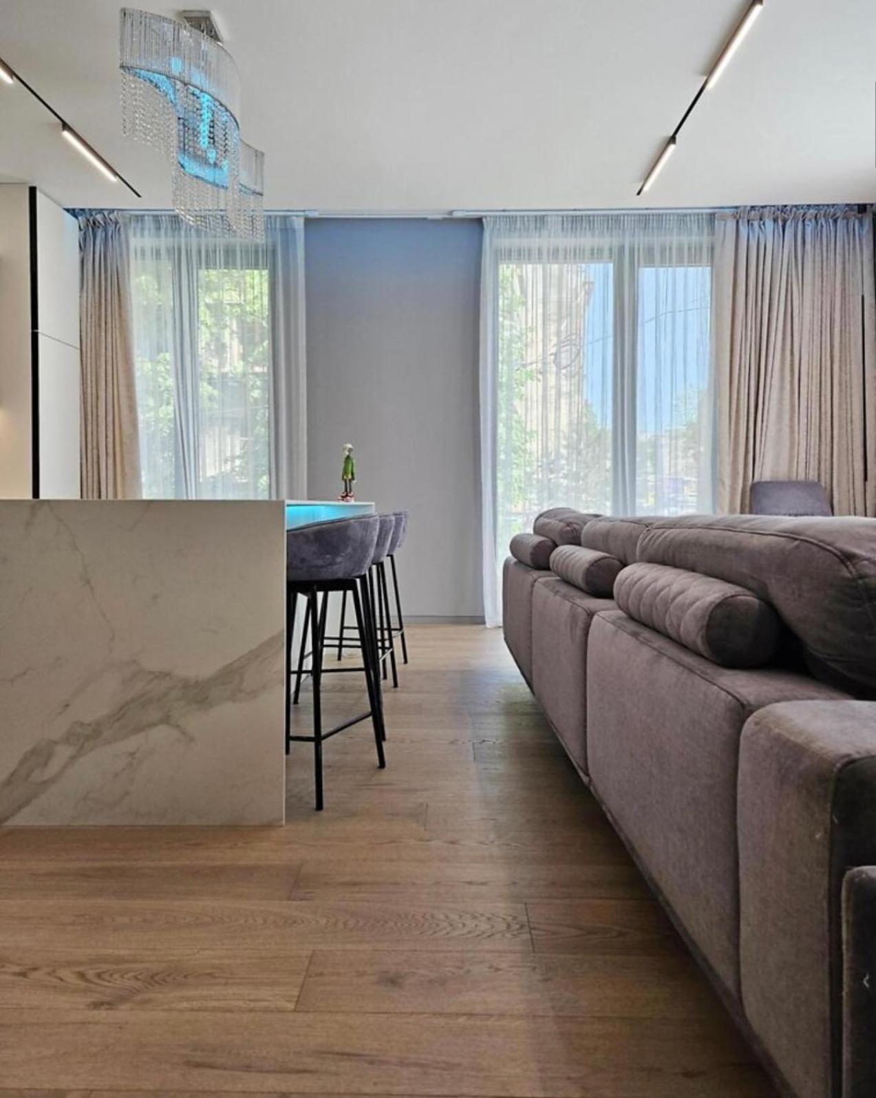 Great Apartment In Old City Warschau Buitenkant foto